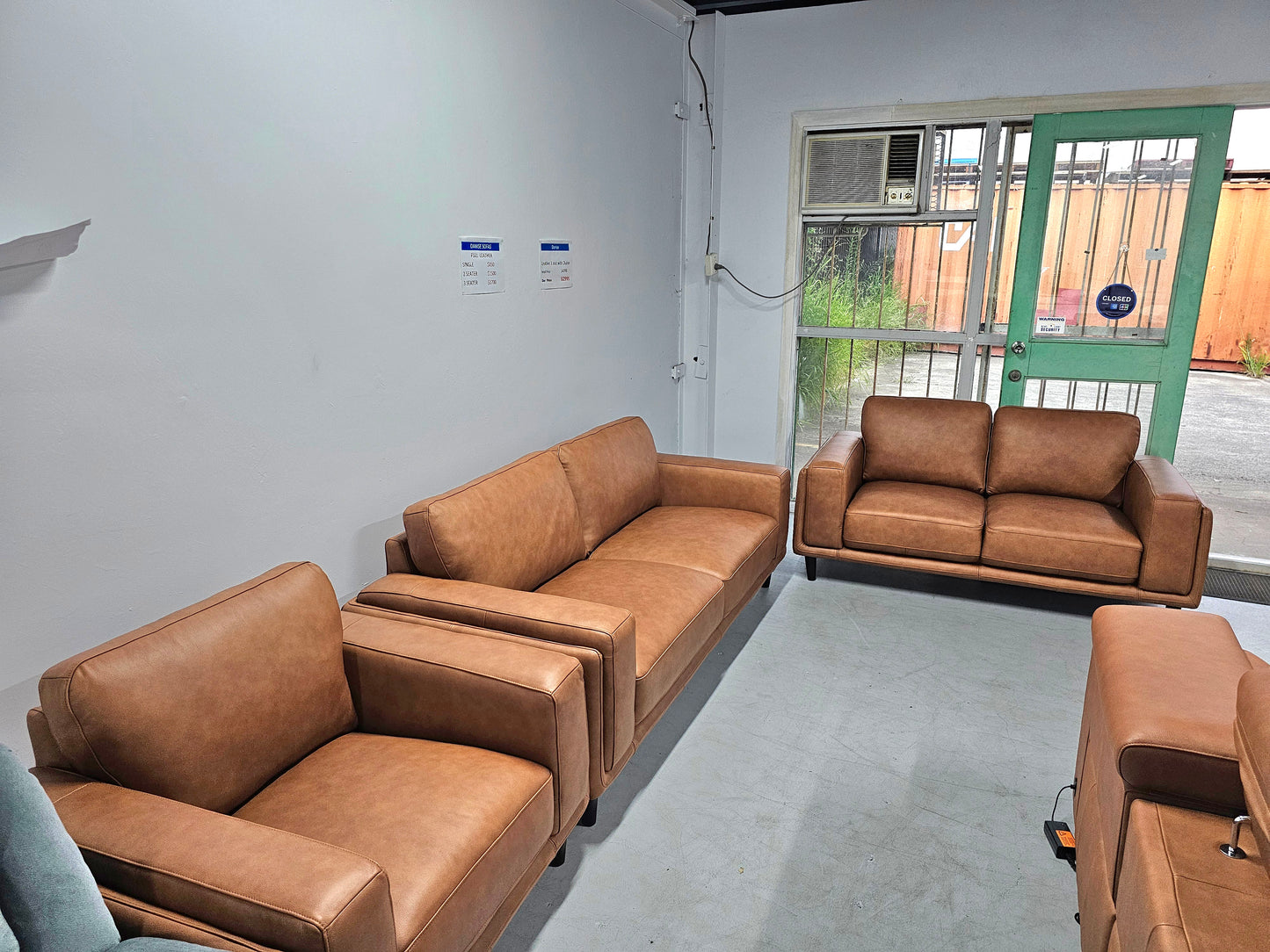 Danise Leather Sofa Lounge: Contemporary Elegance