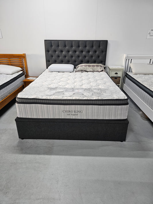 Hampton Gas Lift Bed