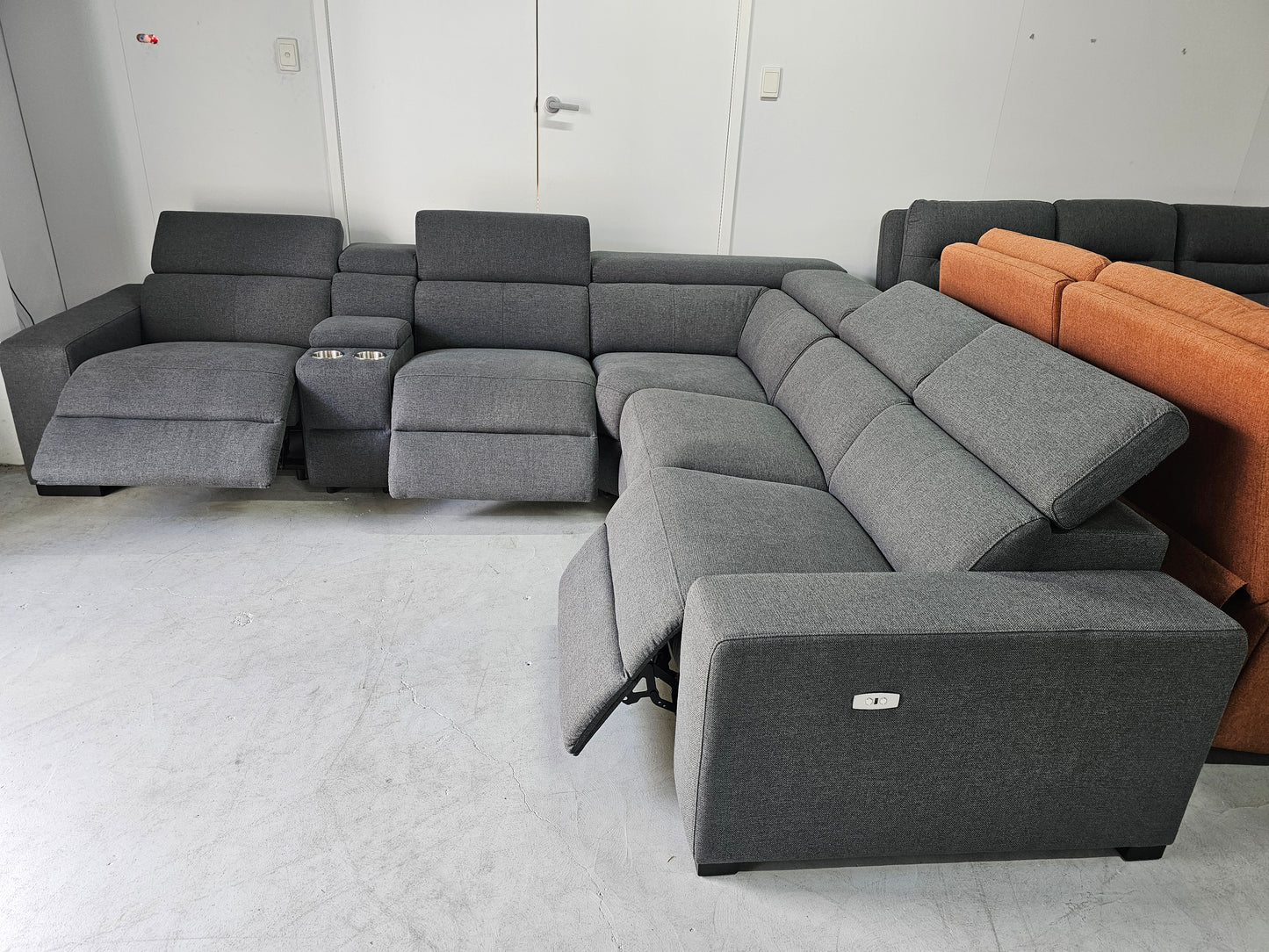 Valencia Electric 5 Seat Corner Lounge