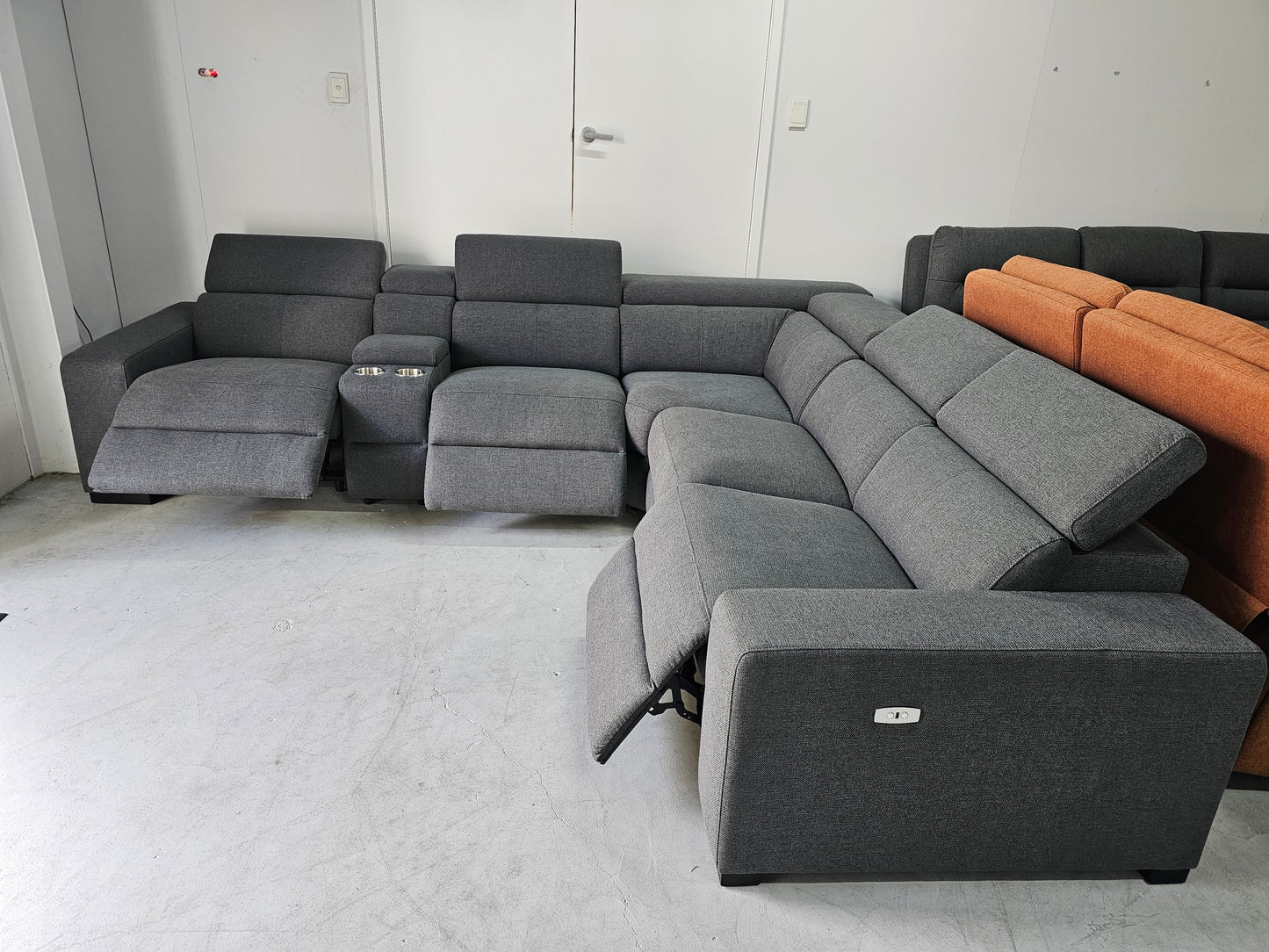 Valencia Electric 5 Seat Corner Lounge