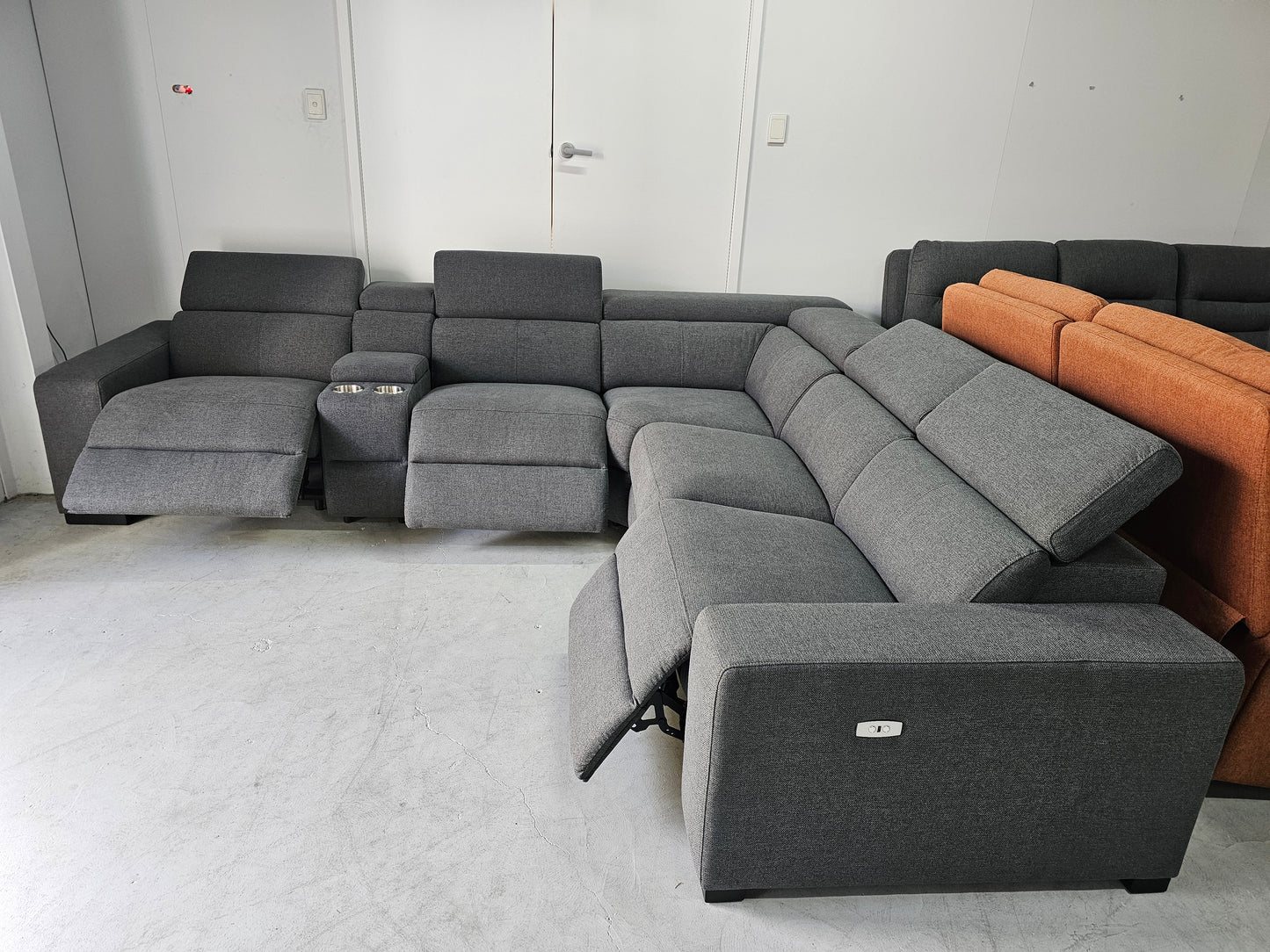 Valencia Electric 5 Seat Corner Lounge