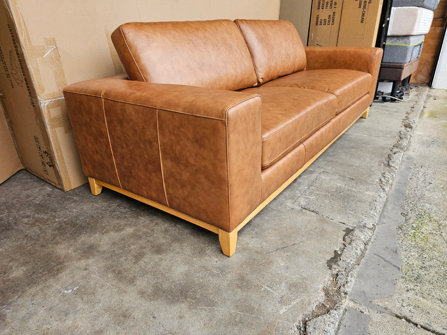 Bliss Leather Sofa Lounge: Contemporary Elegance