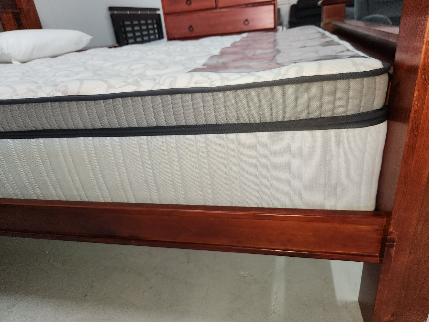 Chiro King Exquisite Harmony Mattress: Orthopedic Excellence