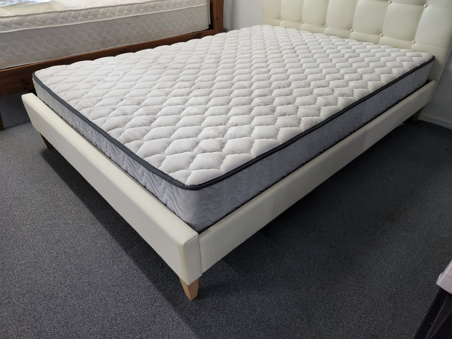 Back Support Revive Mattress: Sleep with Confidence
