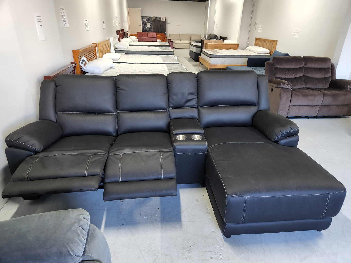 Manhattan Media Lounge