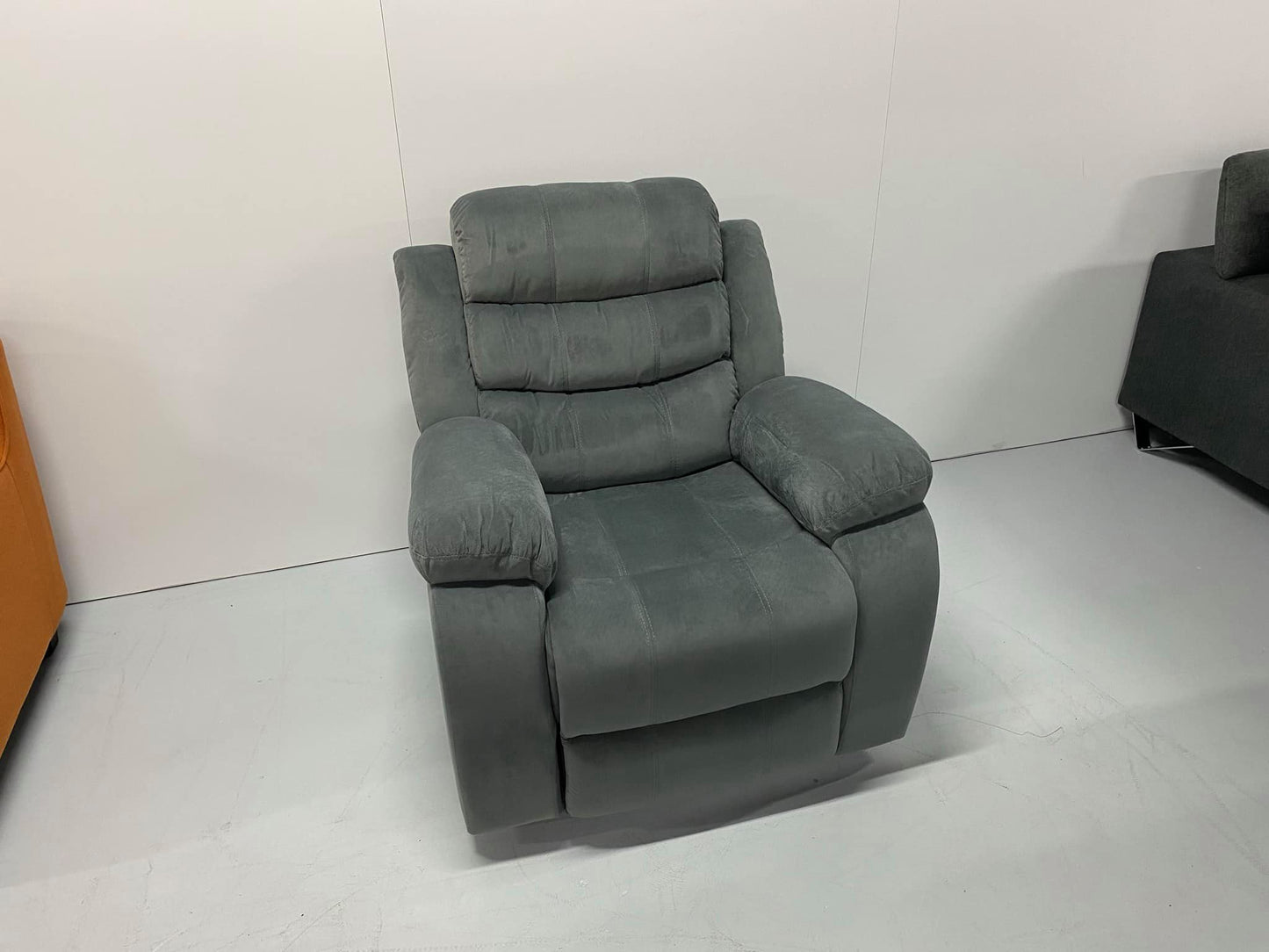 Coolangatta Single Electric Recliner Lounge