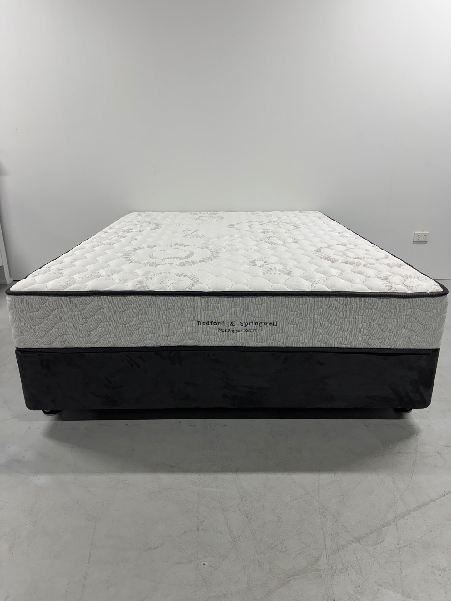 Back Support Revive Mattress: Sleep with Confidence