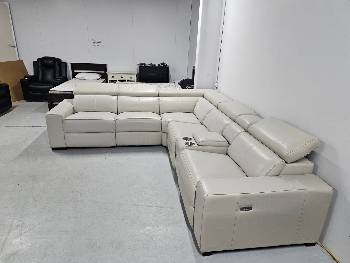 Valencia Beige Full Leather Lounge: Luxury Redefined
