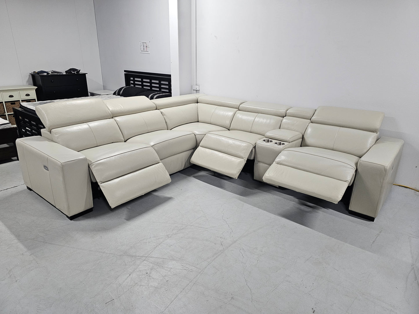 Valencia Beige Full Leather Lounge: Luxury Redefined