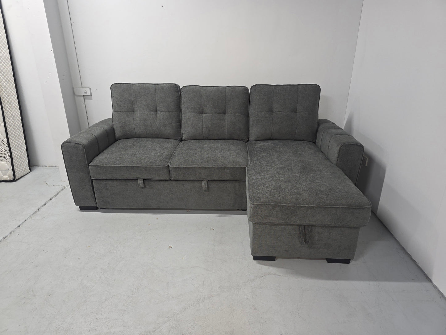 Hobart Corner Lounge with Chaise: Modern Design with Smart Storage and Sofa Bed