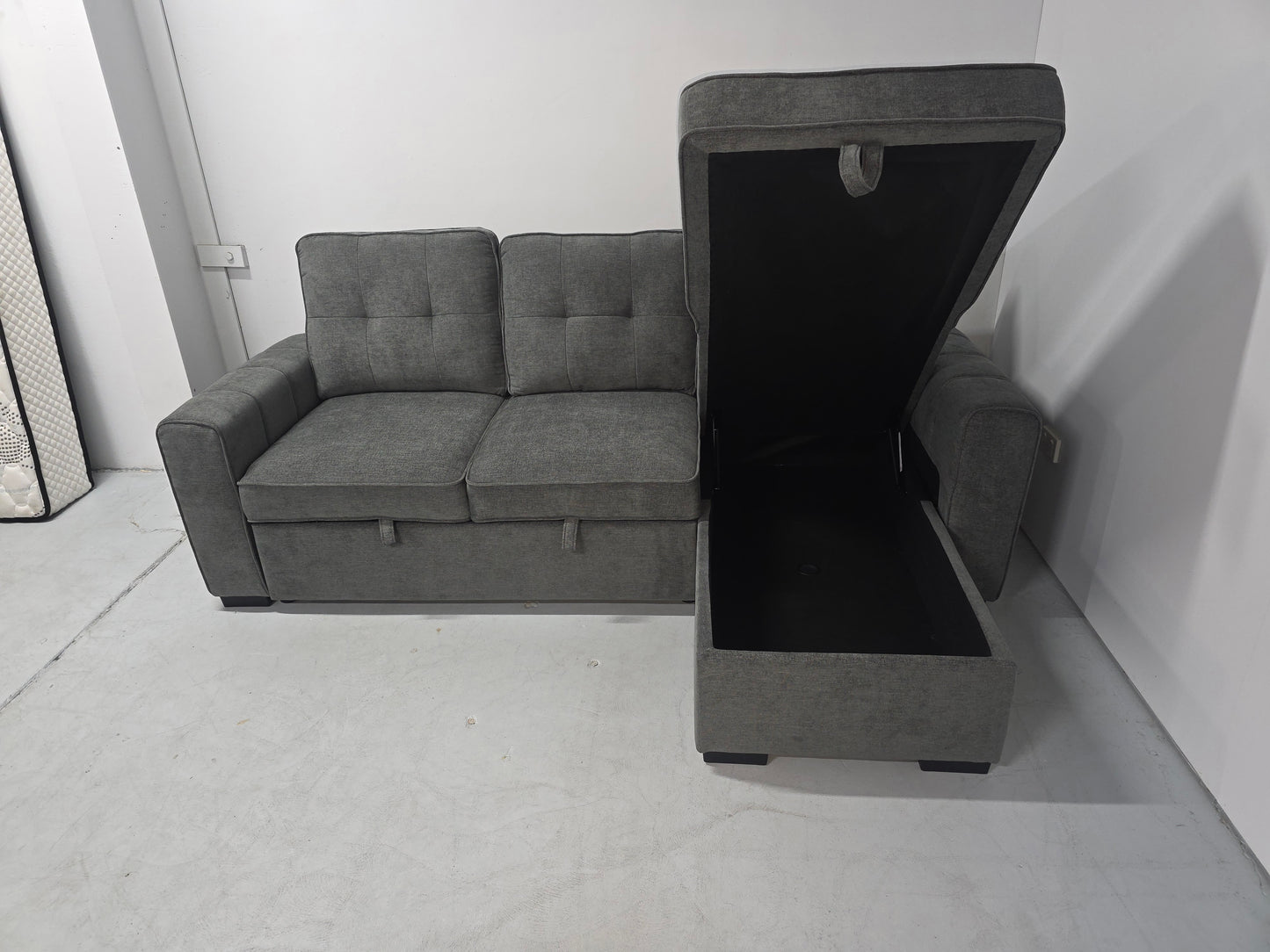 Hobart Corner Lounge with Chaise: Modern Design with Smart Storage and Sofa Bed